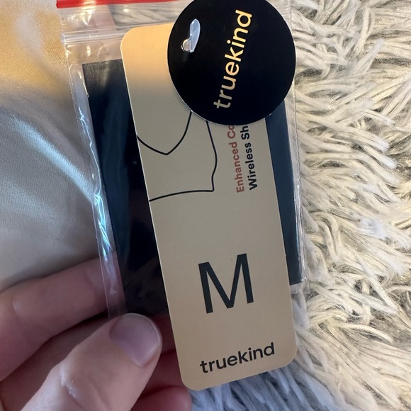 2 True kind womens wireless shaper bra medium - Picture 2 of 4